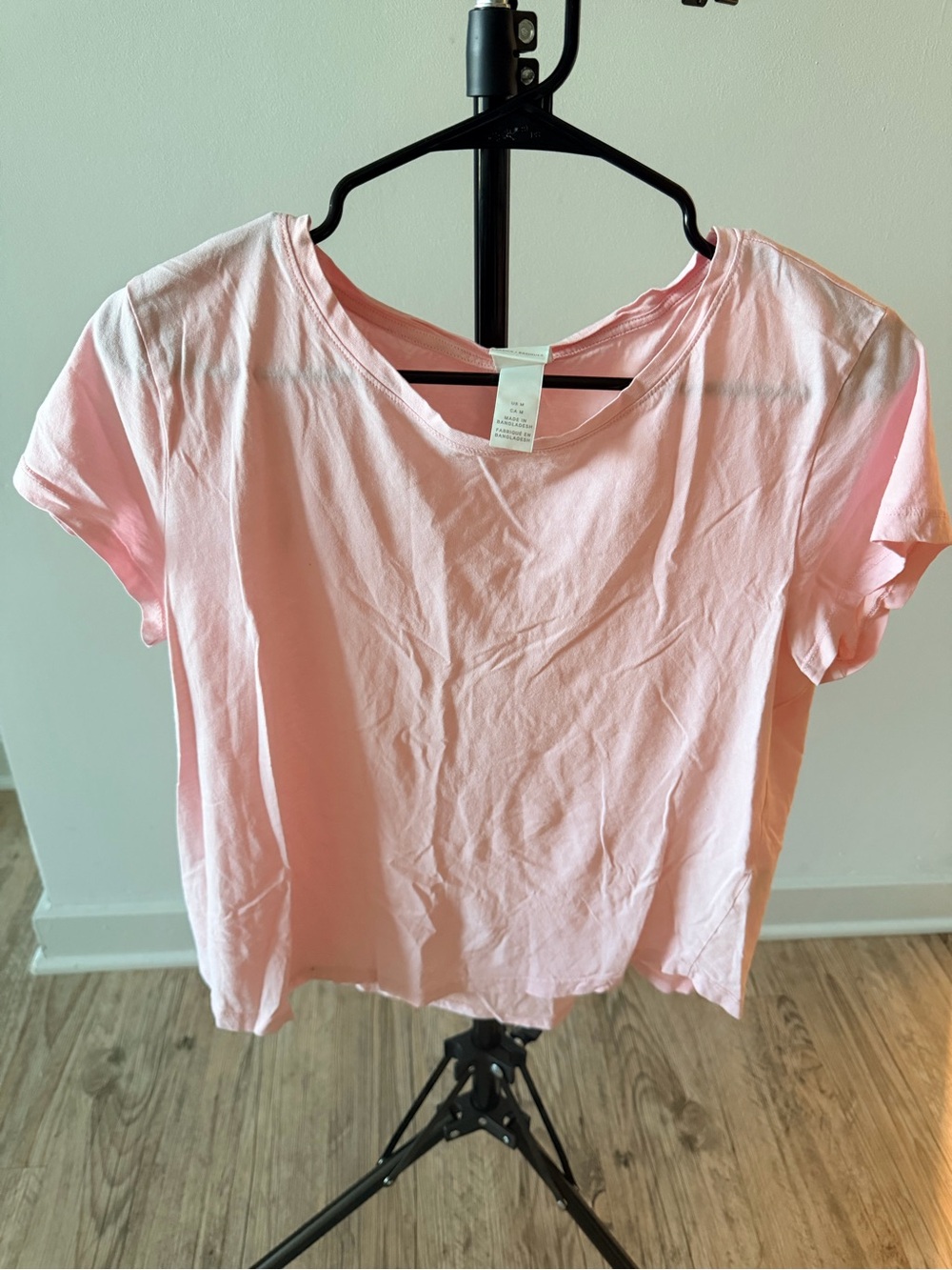 H&M Light Pink Short Sleeve V-Neck Tee